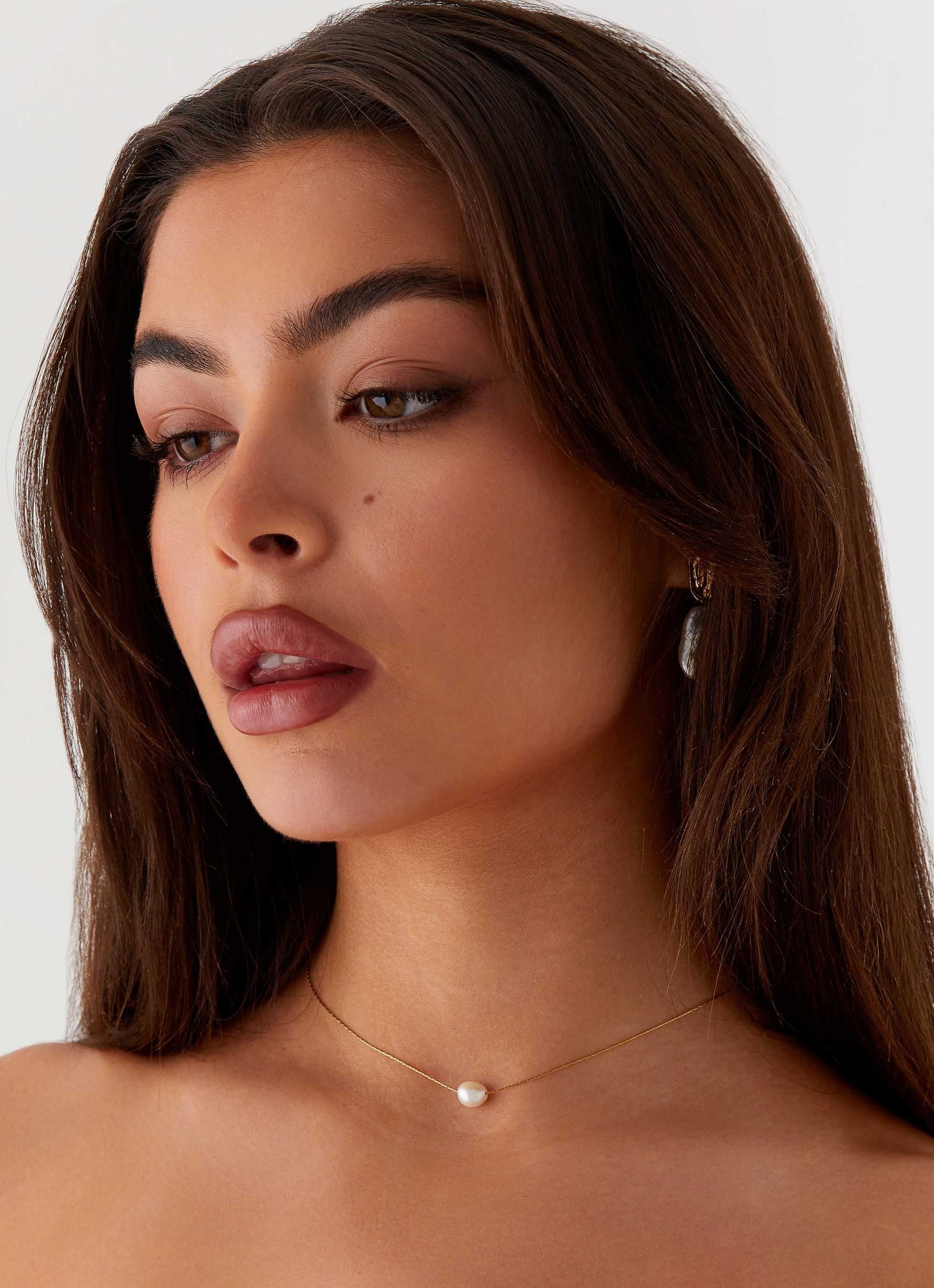 Ivory pearl necklace clearance
