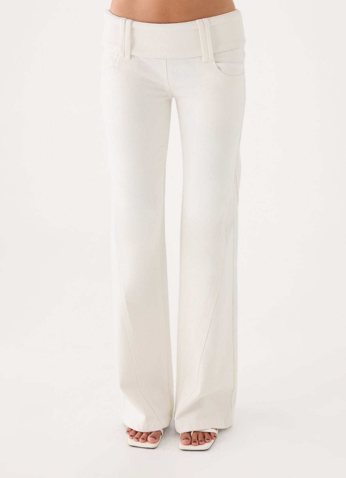 Lina Low Rise Jeans - White