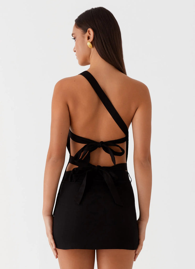 Olsen Linen One Shoulder Top - Black Peppermayo Canada Olsen Linen One Shoulder Top - Black Peppermayo Canada