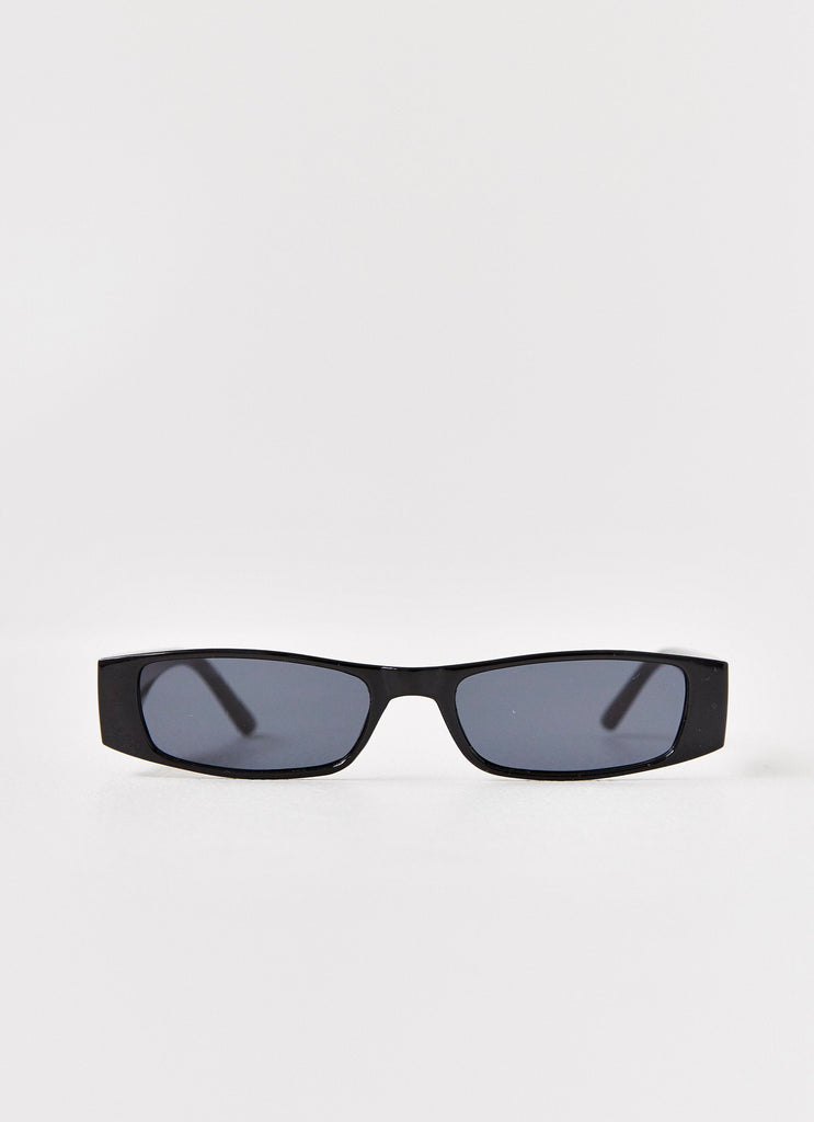 Womens Windsor Sunglasses in the colour Black in front of a light grey background