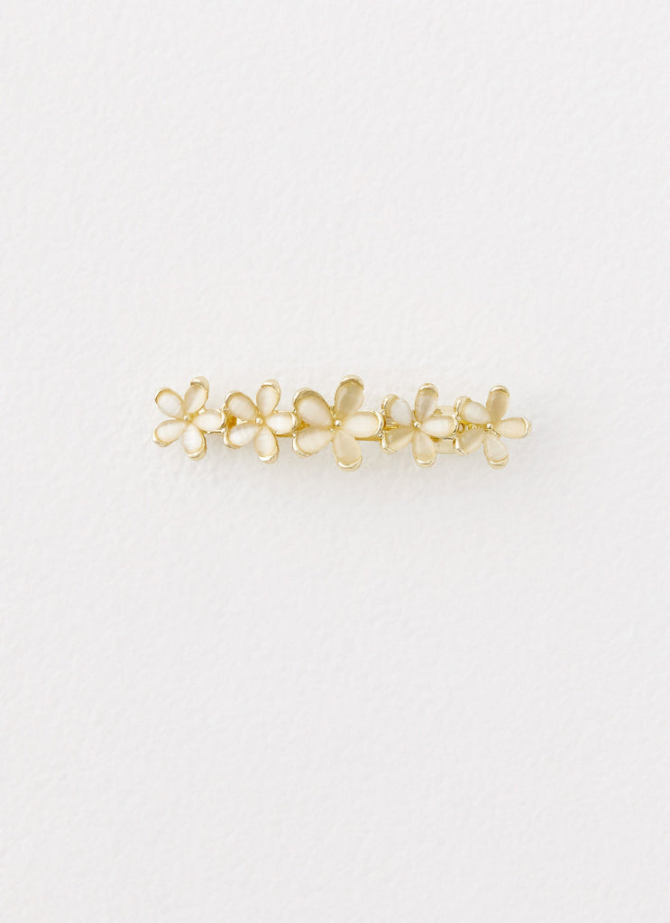 Womens Summer Girl Hair Clip in the colour Pearl in front of a light grey background